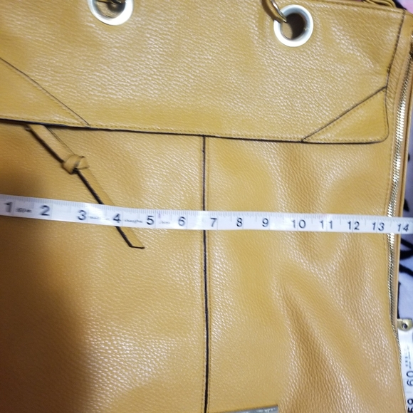 Hand bag - Picture 12 of 16